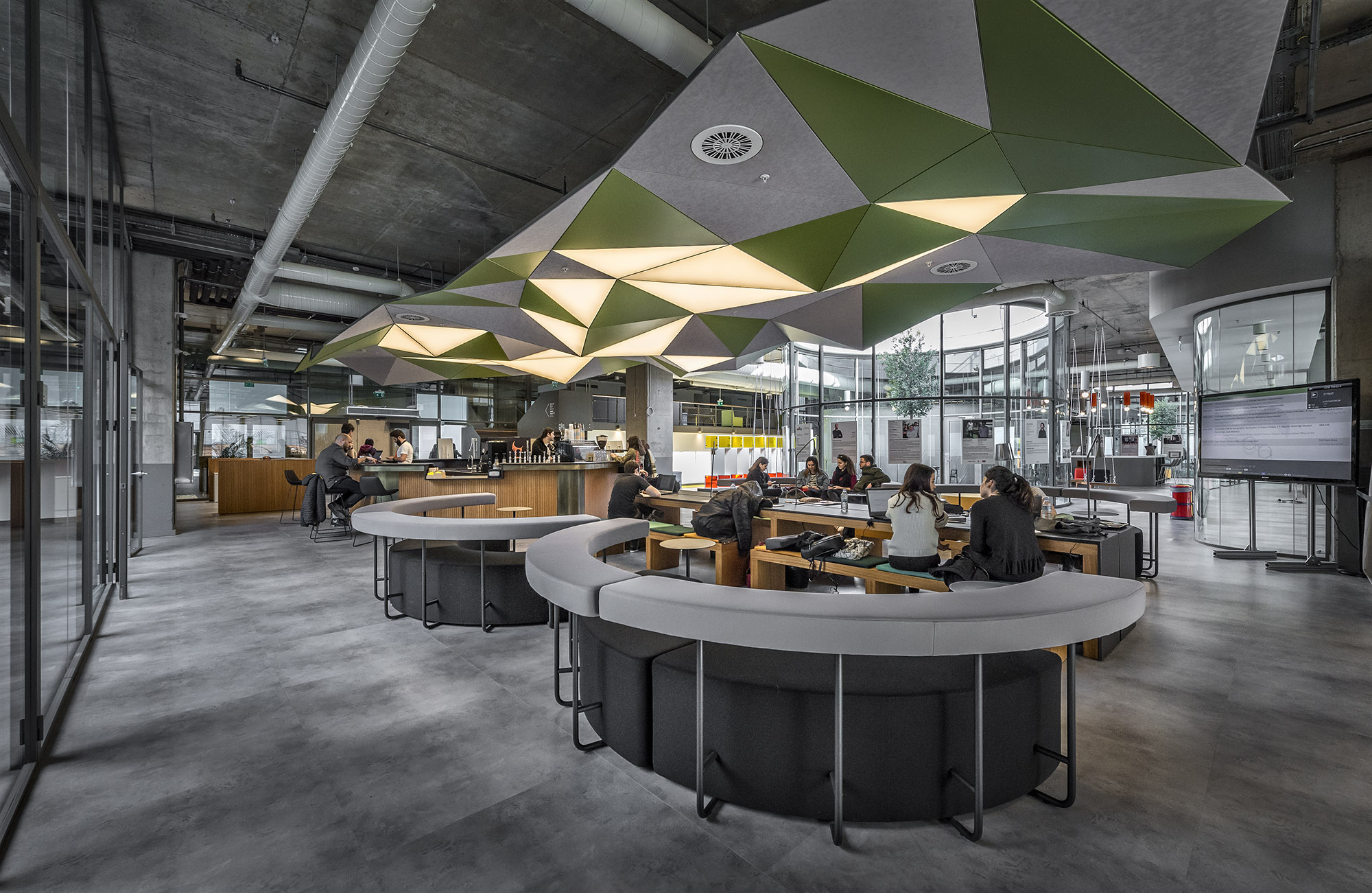 Özü-X Cafe