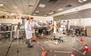 İleri Mühendislik Laboratuvarı